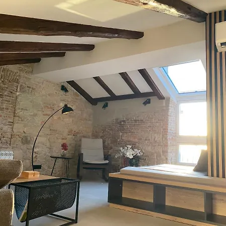Castropola Views Apartment